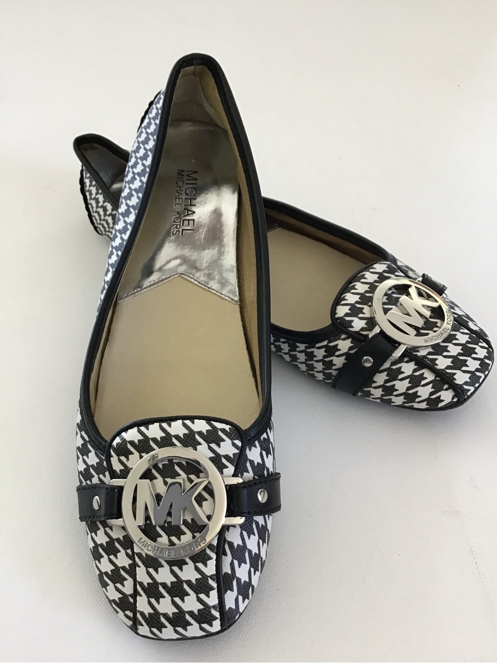 Michael Kors Fulton Moc Flats Black White Houndstooth Logo Ballet Shoes Size 8M - Picture 4 of 10